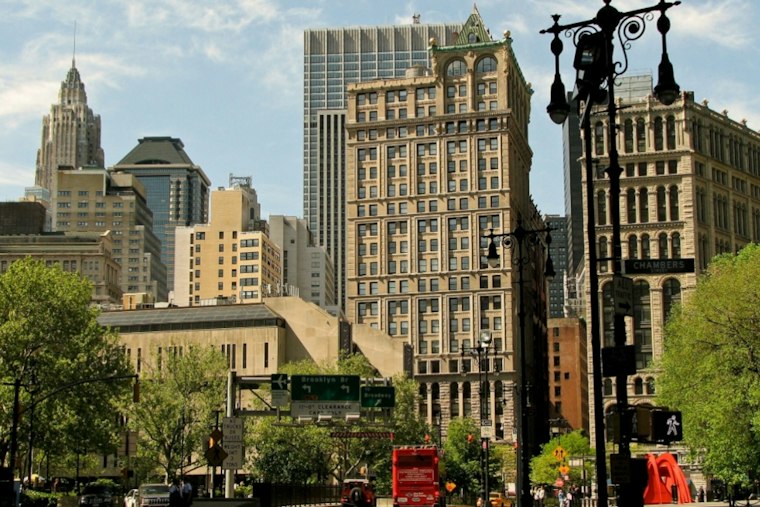 New York's Minimum Wage Freezes at $17 for 2027 as Job Numbers Slip