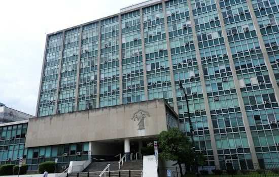 Newark HelloFresh Workers Say Managers Blocked Bathroom Breaks, Wielded Bat