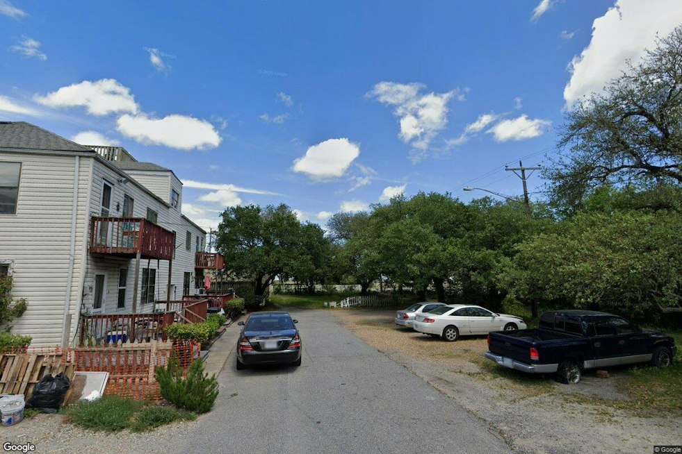 Norfolk Caps New Vacation Rentals In Willoughby After Years of Resident Pushback