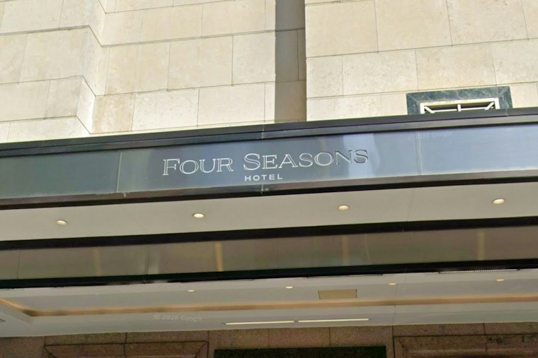 North America's No. 1 Bar Lands in Chicago, Takes Over Four Seasons Sky Suite