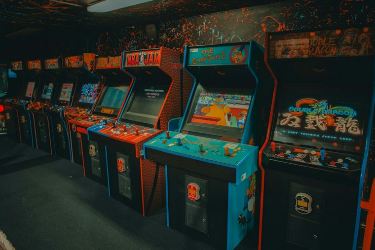 North Beach Arcade Bar Flynn's Opens With 12 Cabinets, $20 Free Play