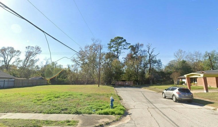 North Houston Son Shoots Man Found in Family's Backyard, Police Say