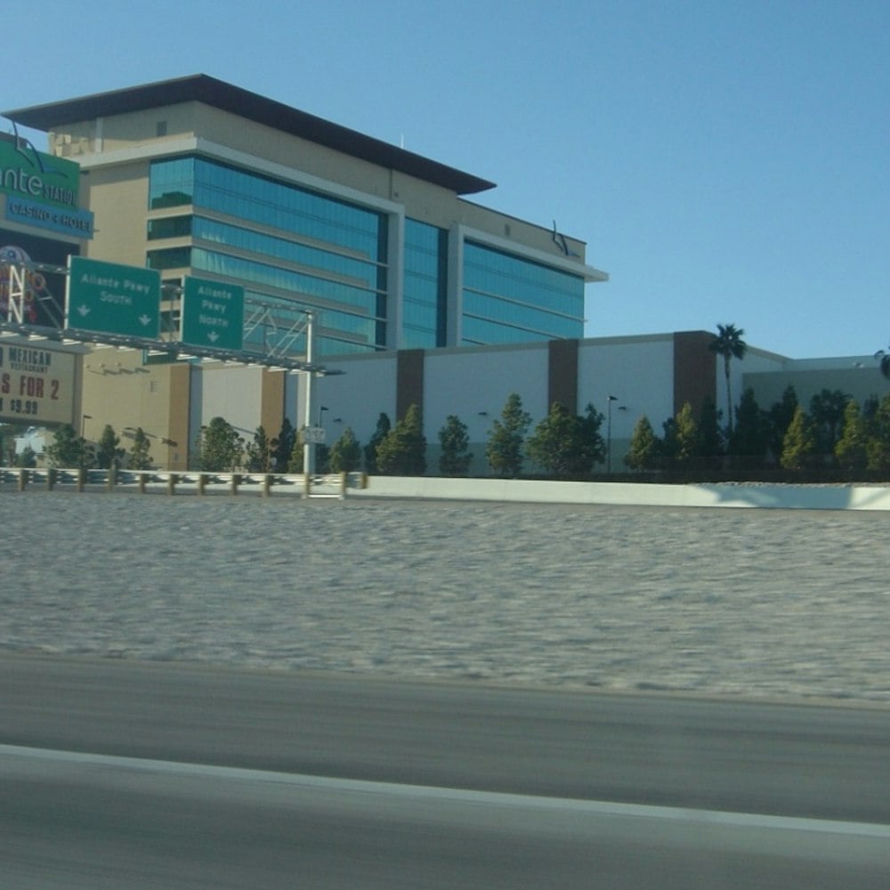 North Las Vegas Casino Debuts 24-Hour Gastropub With Loco Moco and Mezcal