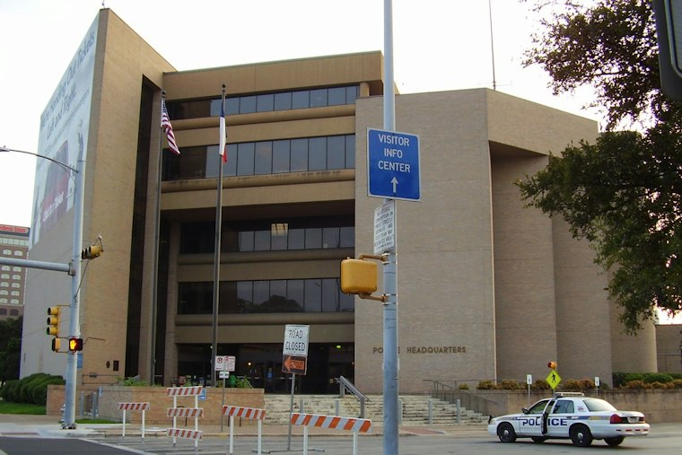 Northeast Austin Woman Barricades Herself in Car, SWAT Moves In