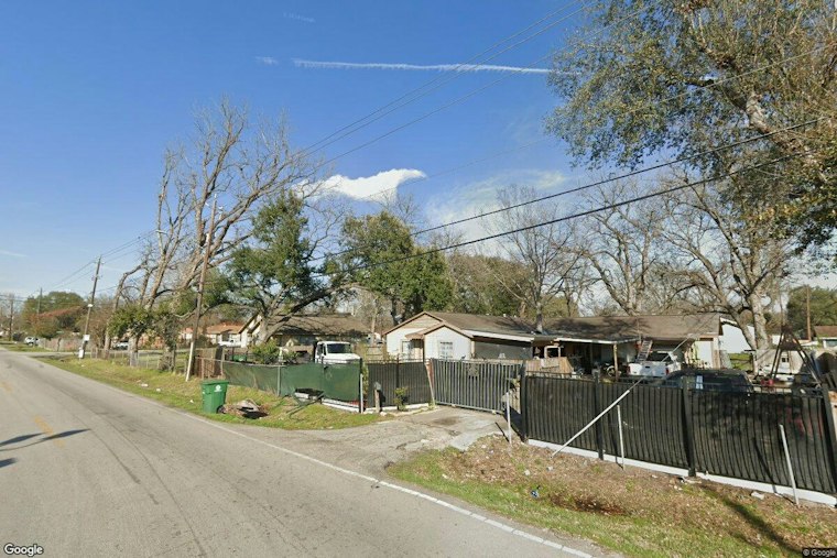 Northeast Houston Crash Victim Turns Robber, Flees With Stolen Car Before Tasing