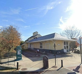 Northern Virginia’s Data-Center Debate, Seen at the Edges of Local Sites