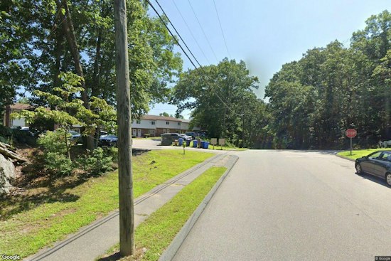 Norwich Man Stabbed on Sandy Lane, Police Still Hunting for Suspect
