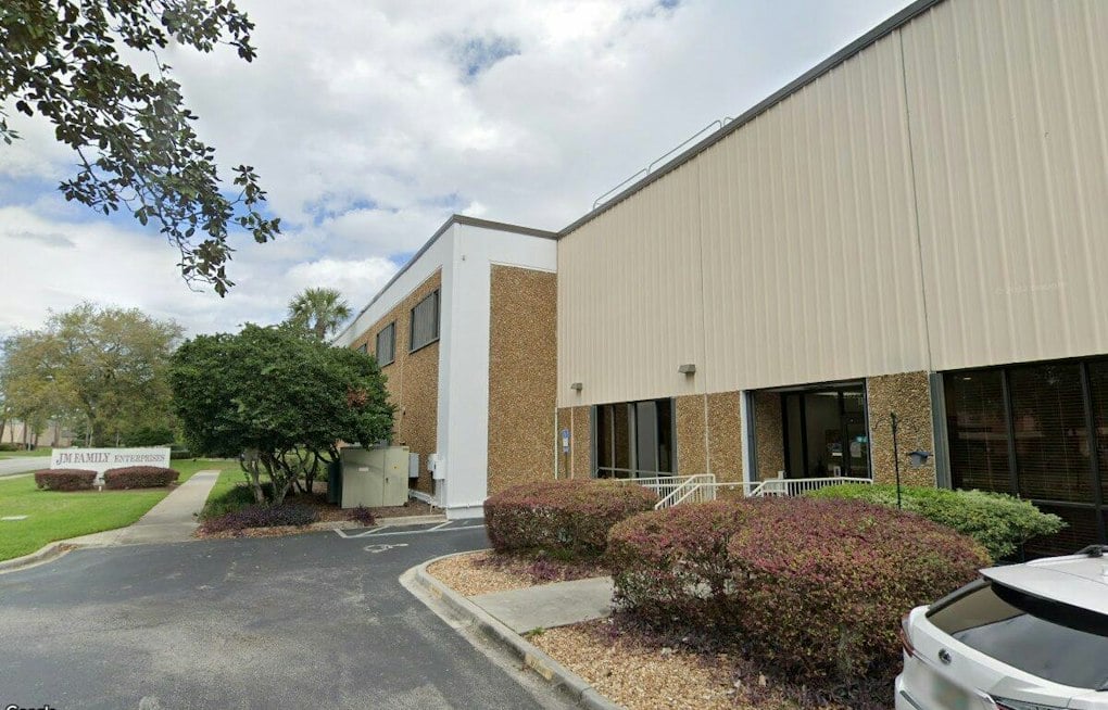 NYC Firm Pays $14M for Jacksonville Warehouse, Plans 70 Tiny Bays