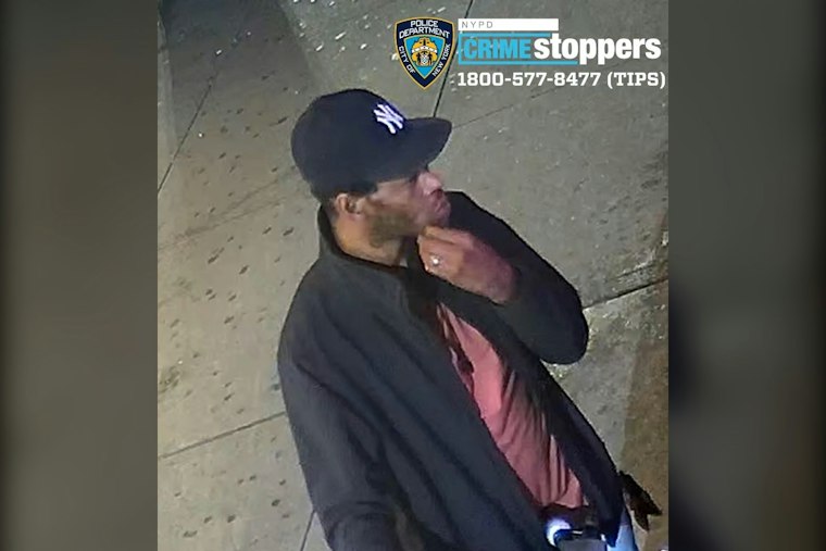 NYPD Seeks Suspect in Robbery