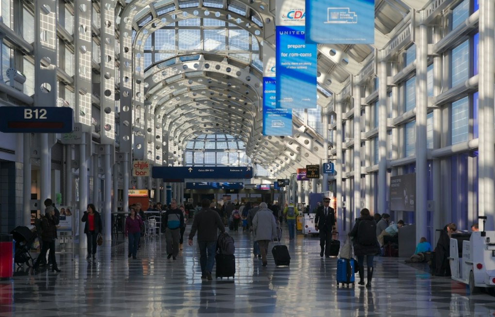O'Hare's 4 A.M. Violinist Is Secretly a Grammy-Linked Jazz Pro