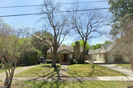 Oak Cliff Yard Spawns 40 Hospital-Gown Mannequins, Racks Up 3 Million Views