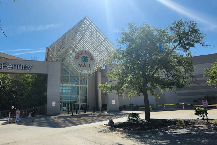 Oak View Mall Could Trade Younkers Ghost Town For Trampolines and Zip Lines