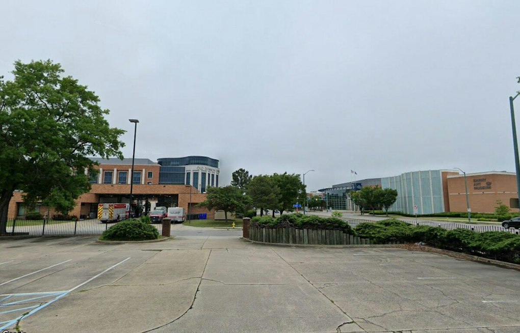 ODU Board Backs Hemphill as Faculty Senate Opposes Course Changes