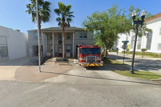 Off-Duty Jacksonville Firefighter Swims 800 Yards to Save 3 Capsized Boaters