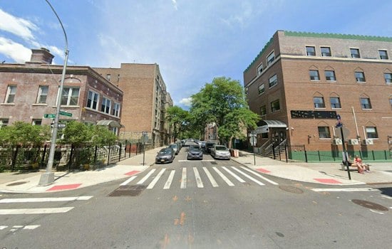 Off-Duty NYPD Officer Stabbed in Norwood During Attempted Robbery