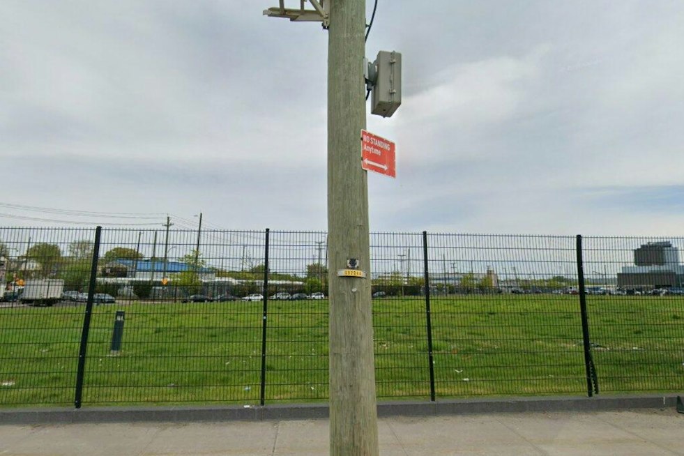 Off-Duty NYPD Recruit, 21, Dies After Motorcycle Hits Guardrail on Queens Parkway