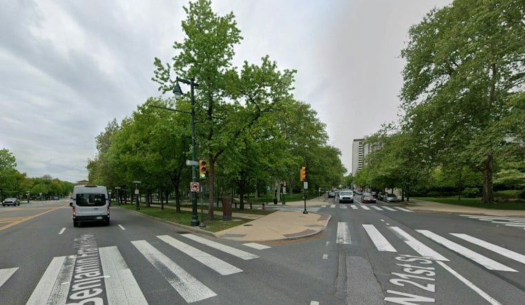 Officers Shoot Man After Gun Standoff on Ben Franklin Parkway