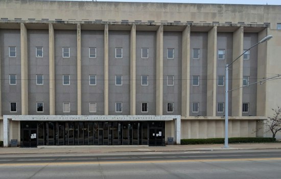 Oklahoma City Felon Gets 37 Months for Stashing 2,000 Stolen Rounds in His Hoodie