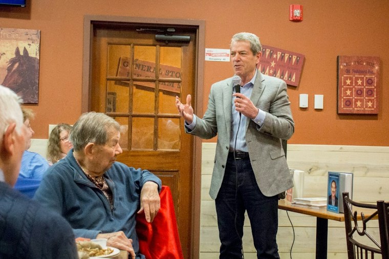 Omaha, Lincoln Police Unions Endorse Nebraska Gov. Pillen