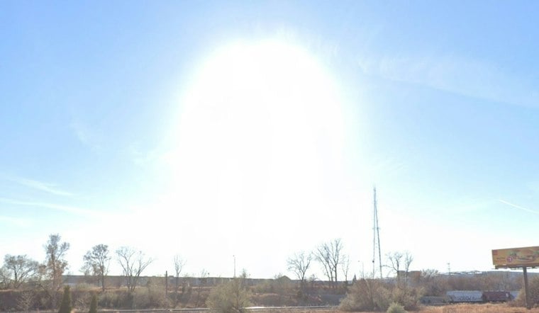 Omaha Shivers Under Freeze Warning Before 70-Degree Heat Wave Hits
