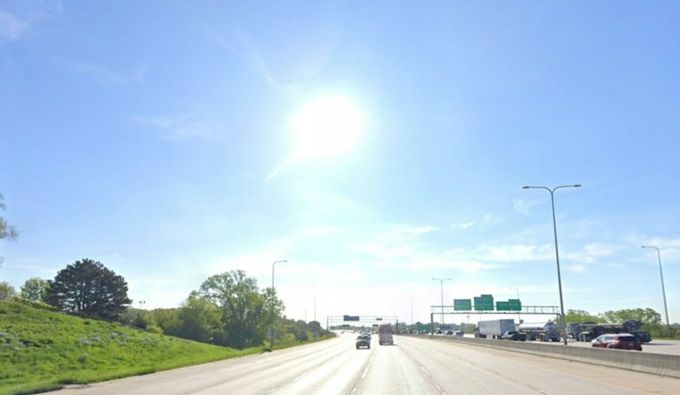 Omaha Sizzles to Summerlike 83 Before Breezy, Sunny Weekend Warmup