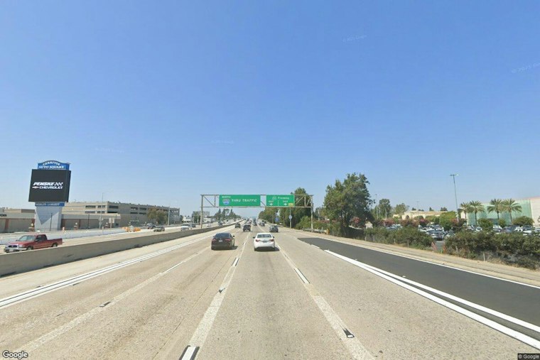 One Dead in Five-Vehicle Crash on Northbound 605 in Cerritos