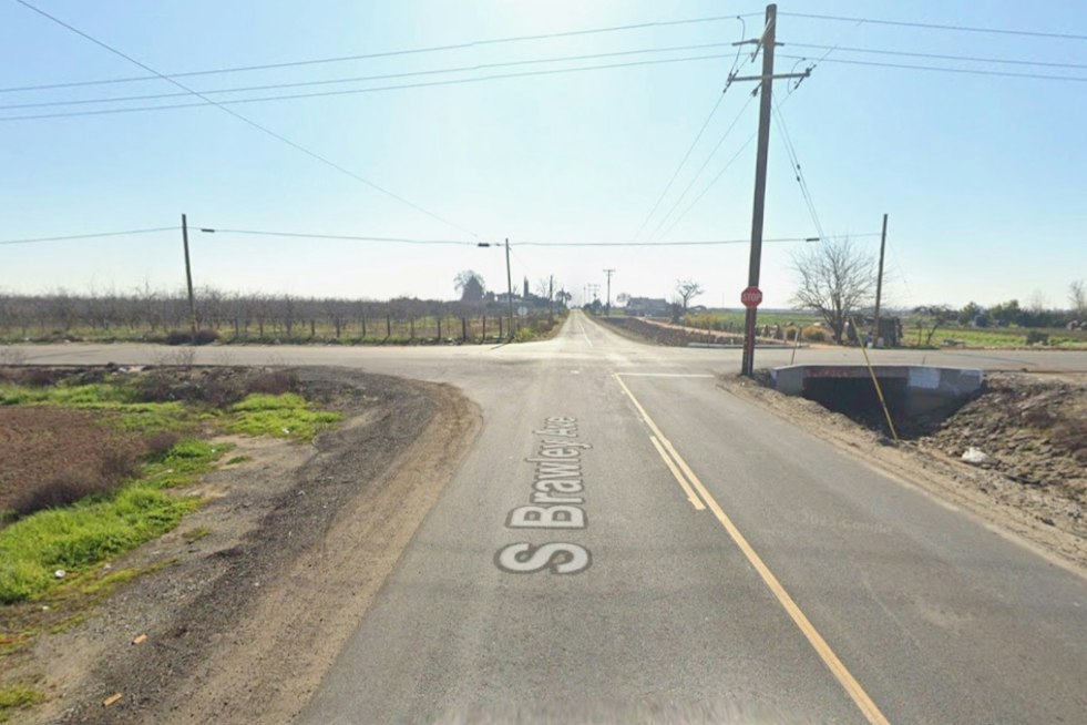 One Dead, Six Hurt in Fresno County Crash