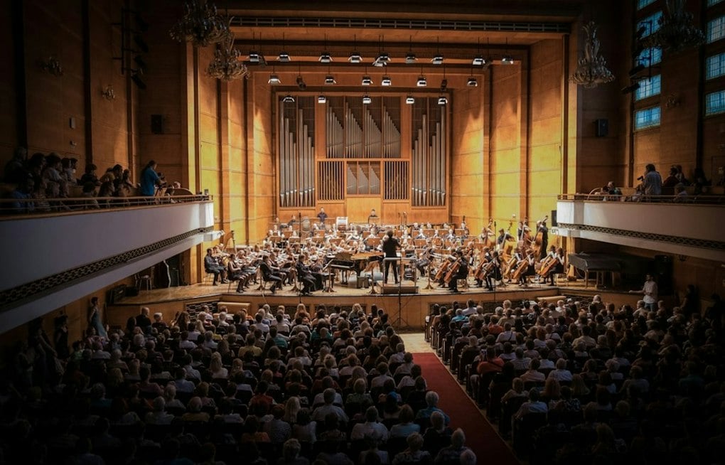 OperaSLO Stages Region's First Full Mikado With 100-Plus Performers