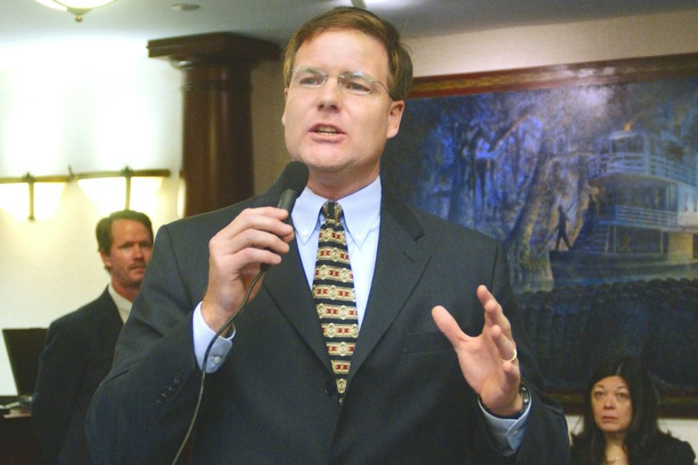 Orange Park Art Guild Hosts Mad Hatter Gala With Rep. Aaron Bean as Auctioneer