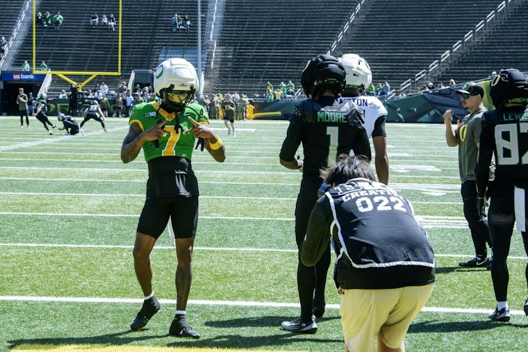 Oregon Star Receiver Evan Stewart Arrested on DUII Charge in Springfield