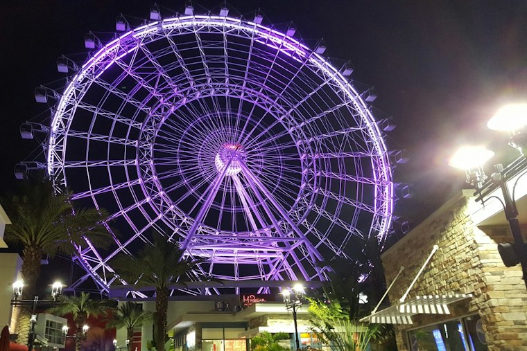 Orlando Eye Chases Witch-Rider World Record With Free Rides, Glittery Brews