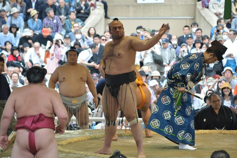 Orlando Sumo Tournament Pits 400-Pound Power Slap Competitor Against Hometown MMA Fighter