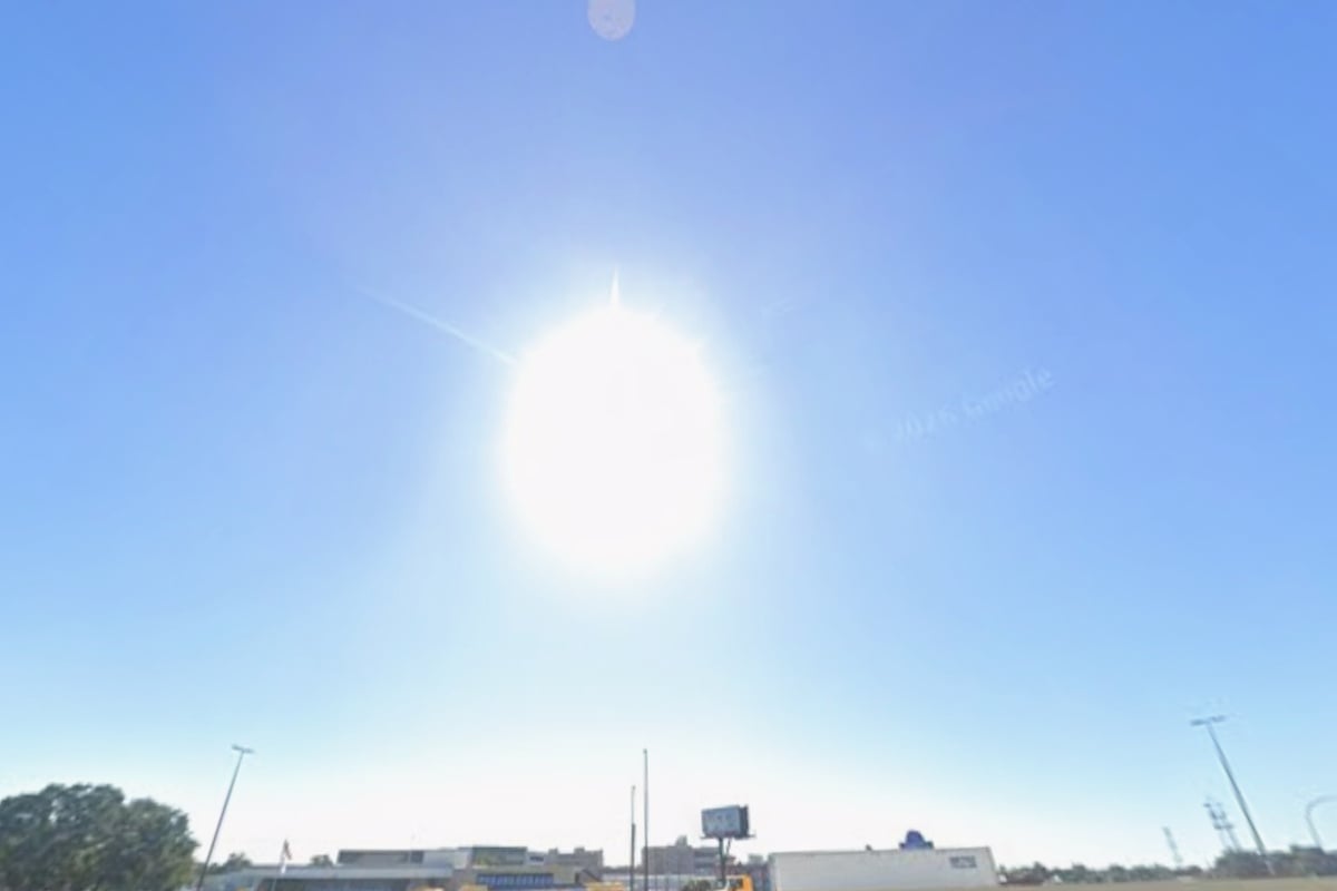 Orlando Sunshine Masks Weekend Wind Blast, Dangerous Atlantic Rip Currents