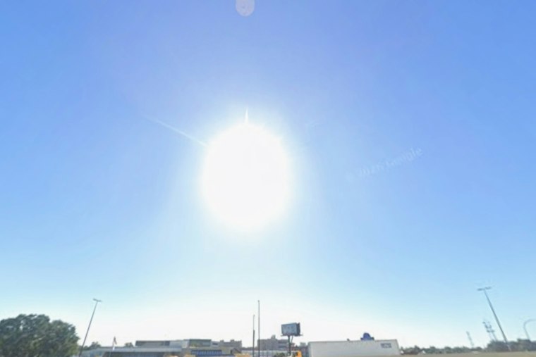 Orlando Sunshine Masks Weekend Wind Blast, Dangerous Atlantic Rip Currents