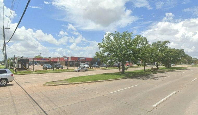 Ownership Dispute Over SW Houston Lounge Ends in Shooting, Man Critical