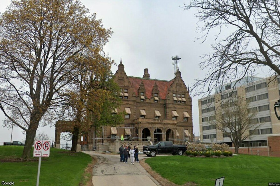 Pabst Mansion's Candlelit Dark Tours Return, Skip the Ghost Stories for Real History