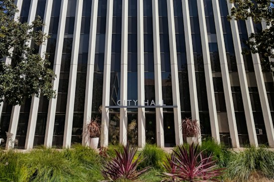 Palo Alto Weighs Year-Long Ban on New ICE Detention Centers