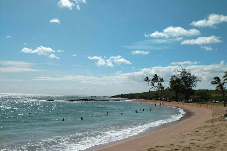 Panama Quake Reported at 7.7 as Hawaii's Tsunami Scare Fizzles Out