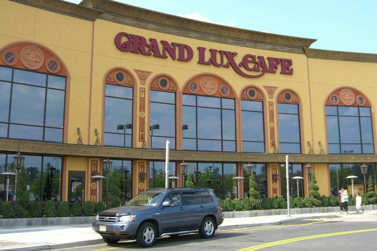 Paramus Mall Parking Lot Dispute Ends With SUV Repeatedly Ramming a Mercedes