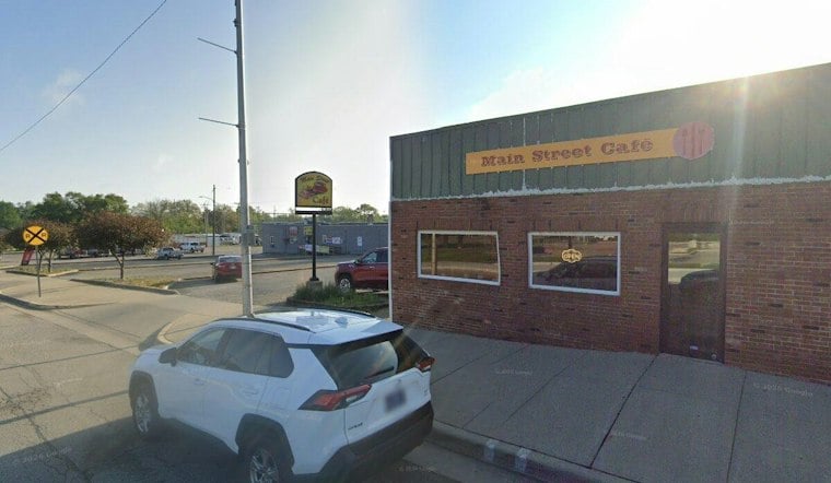 Paris, Illinois Cafe Owner's ICE Detention Splits a Trump Stronghold