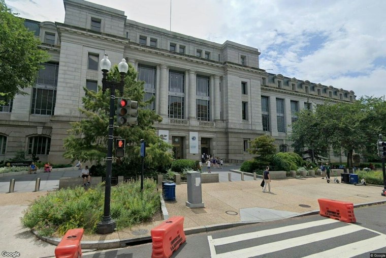 Park Police Hunt Man Accused of Sexual Abuse Near National Mall Museums