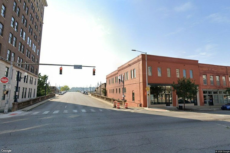 Partners Turn Morris Avenue Suite Into Antique Gallery