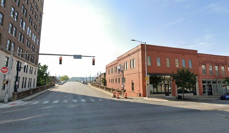 Partners Turn Morris Avenue Suite Into Antique Gallery