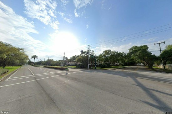 Pedestrian Dies After Truck Strikes Him at Palm Beach Gardens Intersection