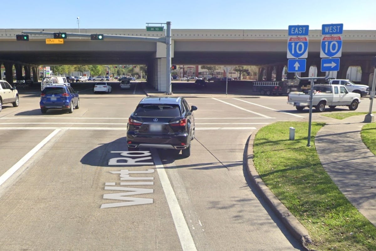Pedestrian Dead on Katy Freeway Service Road at Wirt Road