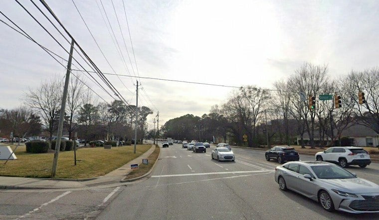 Pedestrian Killed Crossing Wake Forest Road in Raleigh, Driver Stays at Scene