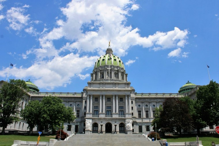Pennsylvania House Unanimously Bans Synthetic Kratom After 33 Deaths Since 2025