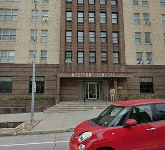 Pepper Spray Sweeps Kansas City Apartment Building, One Man Held for Questioning
