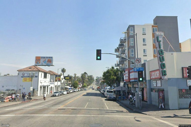 Person Found Dead at Westlake Bus Stop, LAPD Investigates With Few Answers