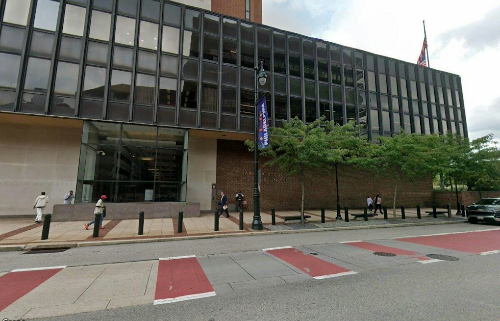 Philadelphia Appeals Court Splits 8-6, Lets DUI Felon Keep His Gun Rights